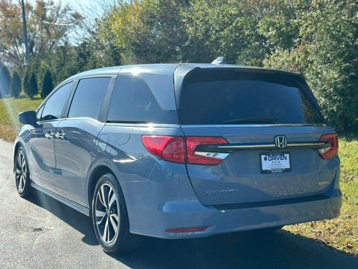 2024 Honda Odyssey Touring Automatic