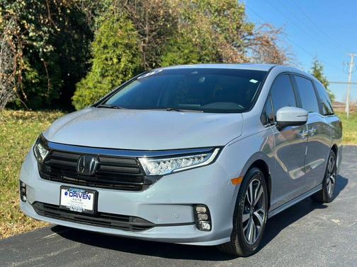 2024 Honda Odyssey Touring Automatic