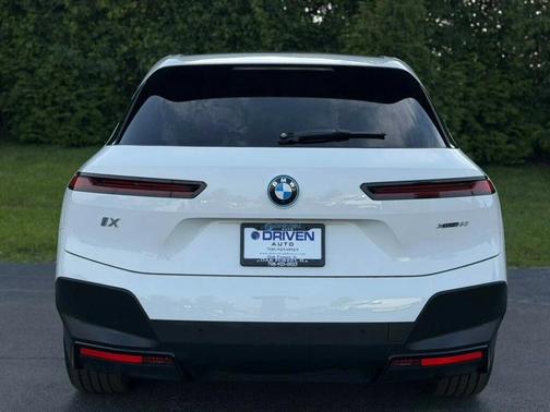 Alpine White 2024 BMW iX xDrive50