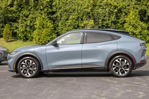 2024 Ford Mustang Mach-E Select