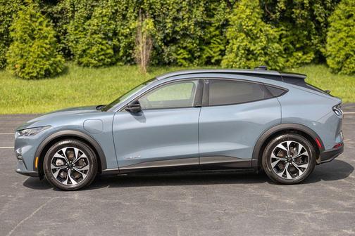 2024 Ford Mustang Mach-E Select
