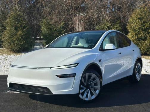 2026 Tesla Model Y Long Range AWD