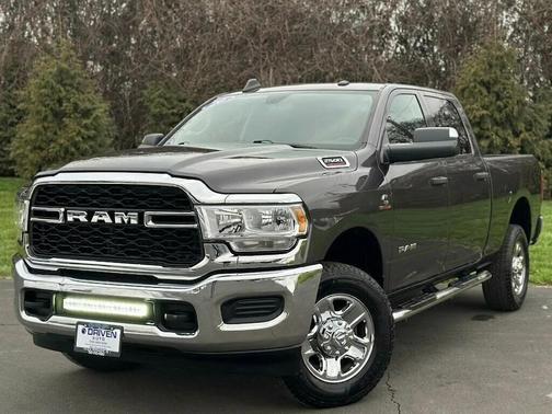 Granite Crystal Metallic Clearcoat 2020 RAM 2500 Tradesman 4x4 Crew Cab 6'4' Box