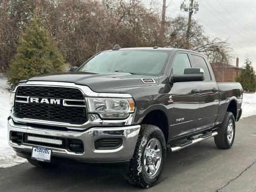 2020 RAM 2500 Tradesman 4x4 Crew Cab 6'4' Box