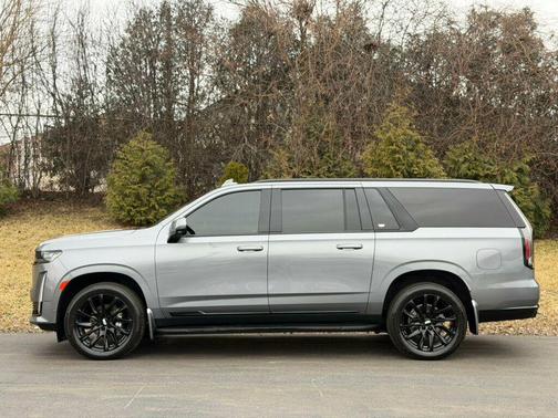 2021 Cadillac Escalade ESV Sport