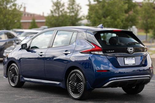 2024 Nissan Leaf SV PLUS Hatchback