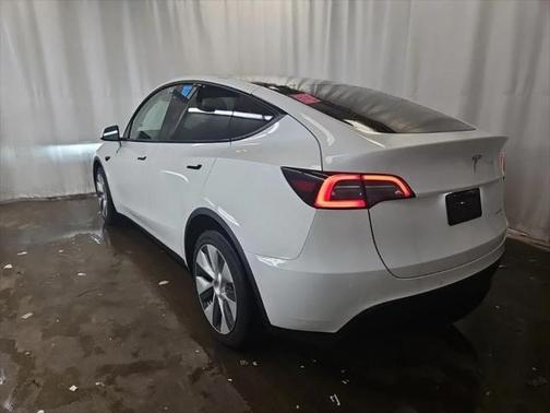 2022 Tesla Model Y Long Range AWD