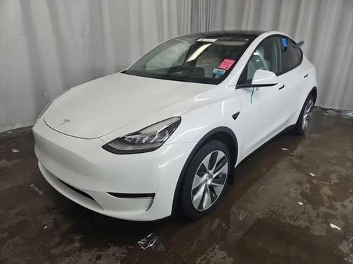 2022 Tesla Model Y Long Range AWD