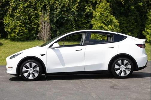 2022 Tesla Model Y Long Range AWD