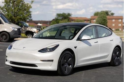 2022 Tesla Model 3 Long Range