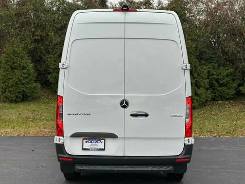 2020 Mercedes-Benz Sprinter 2500 Standard Roof