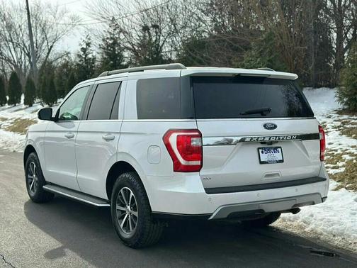 White Platinum Metallic Tri-Coat 2019 Ford Expedition XLT 4x4