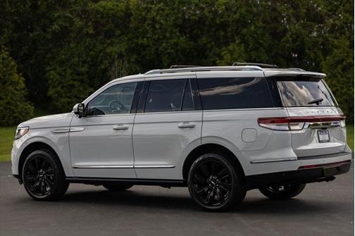 2022 Lincoln Navigator Reserve