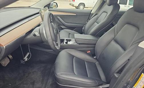 2022 Tesla Model 3 Standard Range