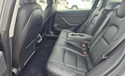 2022 Tesla Model 3 Standard Range