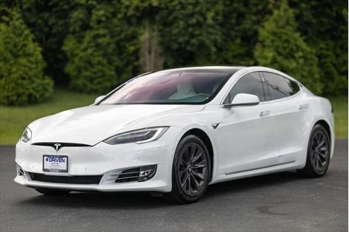 2017 Tesla Model S 75D