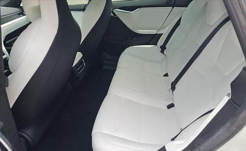 2017 Tesla Model S 75D
