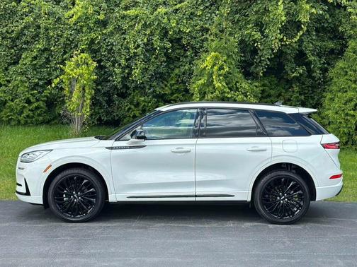 2024 Lincoln Corsair Reserve FWD