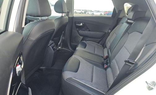 2022 Kia Niro EV EX FWD