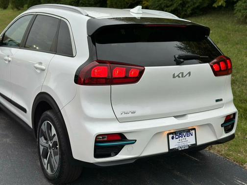 2022 Kia Niro EV EX FWD