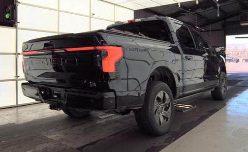 2023 Ford F-150 Lightning LARIAT