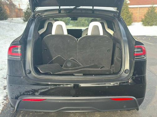 2022 Tesla Model X Plaid AWD