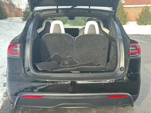 2022 Tesla Model X Plaid AWD