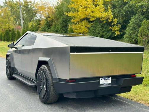 2024 Tesla Cybertruck AWD