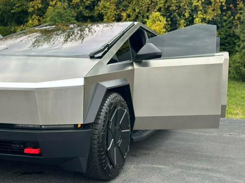 2024 Tesla Cybertruck AWD