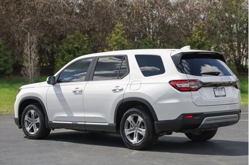 2023 Honda Pilot EX-L 7-Passenger 2WD