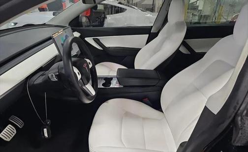 2022 Tesla Model Y Performance AWD