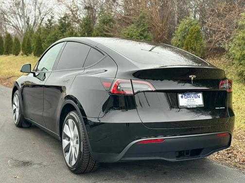 2022 Tesla Model Y Long Range AWD