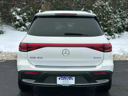 2023 Mercedes-Benz EQB 300 4MATIC