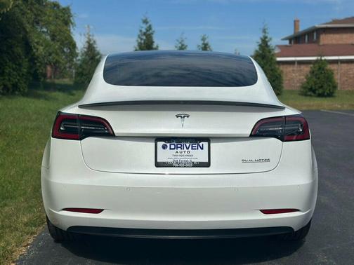 2019 Tesla Model 3 Performance