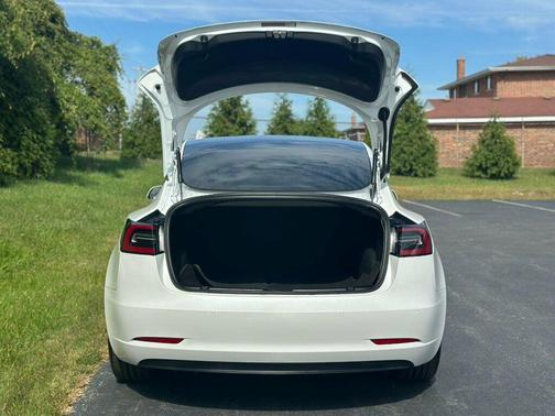 2019 Tesla Model 3 Performance