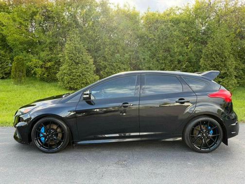 Shadow Black 2017 Ford Focus RS Base
