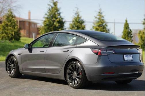 2023 Tesla Model 3 Performance