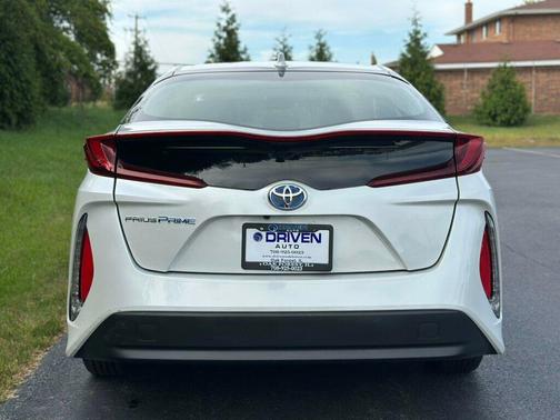 2022 Toyota Prius Prime LE