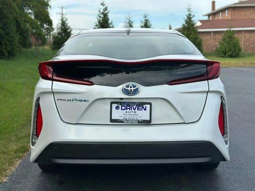 2022 Toyota Prius Prime LE
