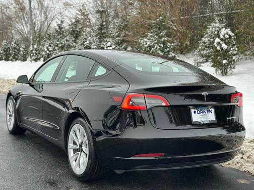 2022 Tesla Model 3 Long Range