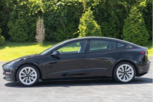 2022 Tesla Model 3 Standard Range