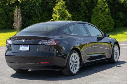 2022 Tesla Model 3 Standard Range