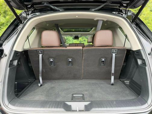 Crystal Black Pearl 2023 Honda Pilot Elite AWD