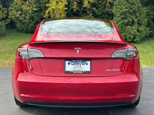 2023 Tesla Model 3 Performance