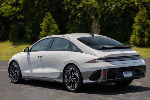 2023 Hyundai IONIQ 6 Limited