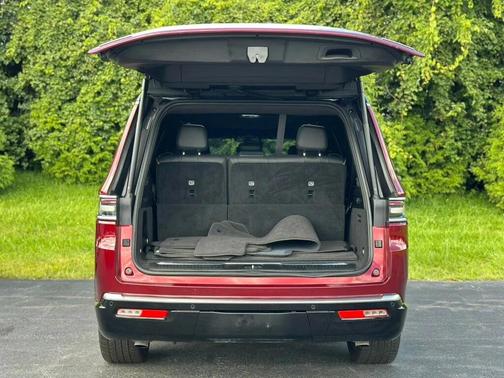 2022 Jeep Grand Wagoneer Series III 4x4