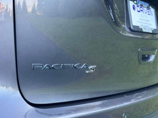 2021 Chrysler Pacifica Hybrid Limited