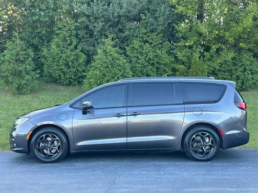 2021 Chrysler Pacifica Hybrid Limited