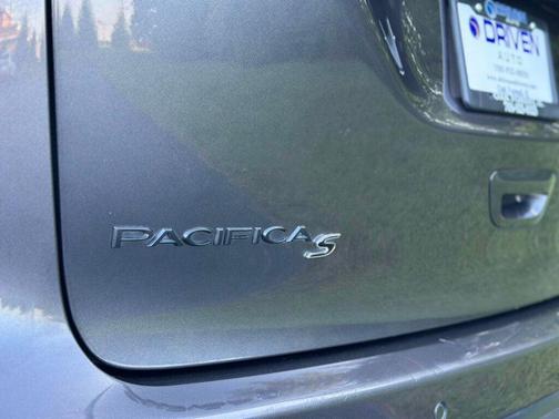 2021 Chrysler Pacifica Hybrid Limited