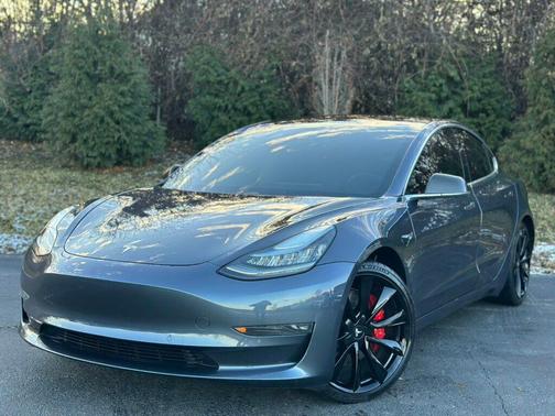 2018 Tesla Model 3 Performance